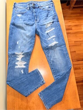 American Eagle Outfitters Light Blue Super Stretch Jeans